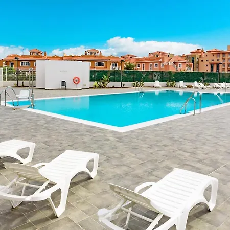 Modern In Residential Complex With Pools *