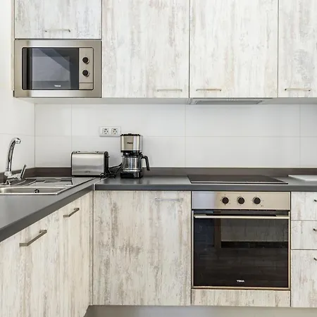 Modern In Residential Complex With Pools Apartament