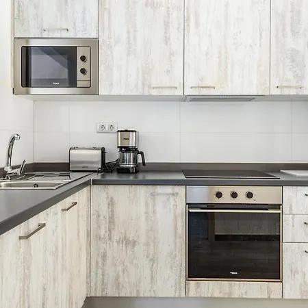 Modern In Residential Complex With Pools Apartamento