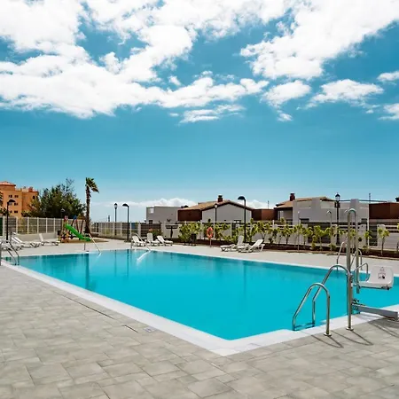 Modern In Residential Complex With Pools Apartament Costa De Antigua